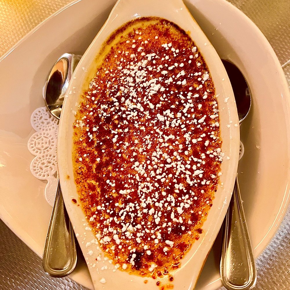 Mezzaluna Fine Catering feature